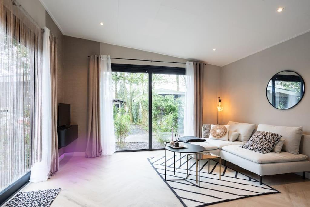 Veluwe Boutique Lodge พุทเทิน ภายนอก รูปภาพ