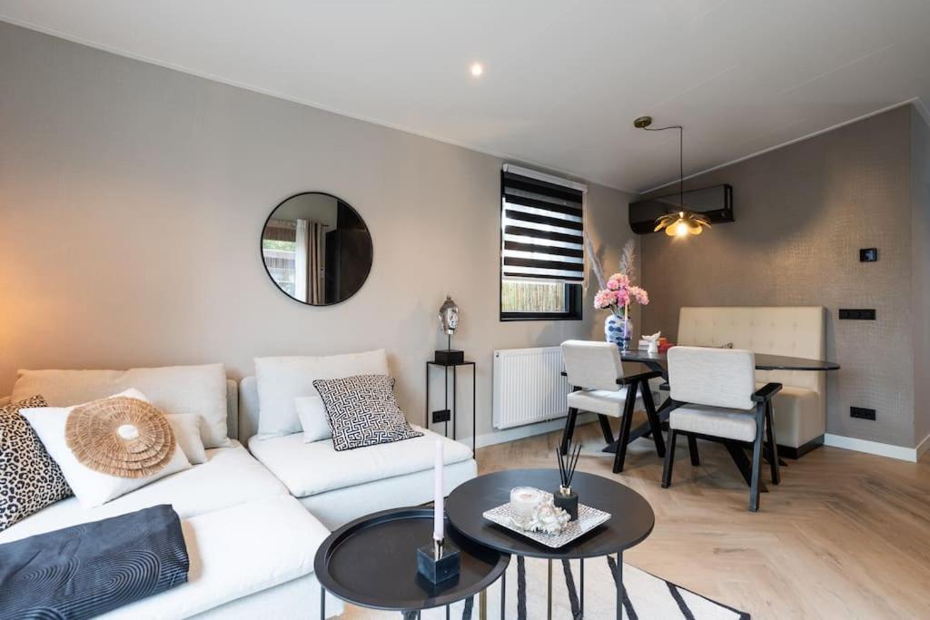 Veluwe Boutique Lodge พุทเทิน ภายนอก รูปภาพ
